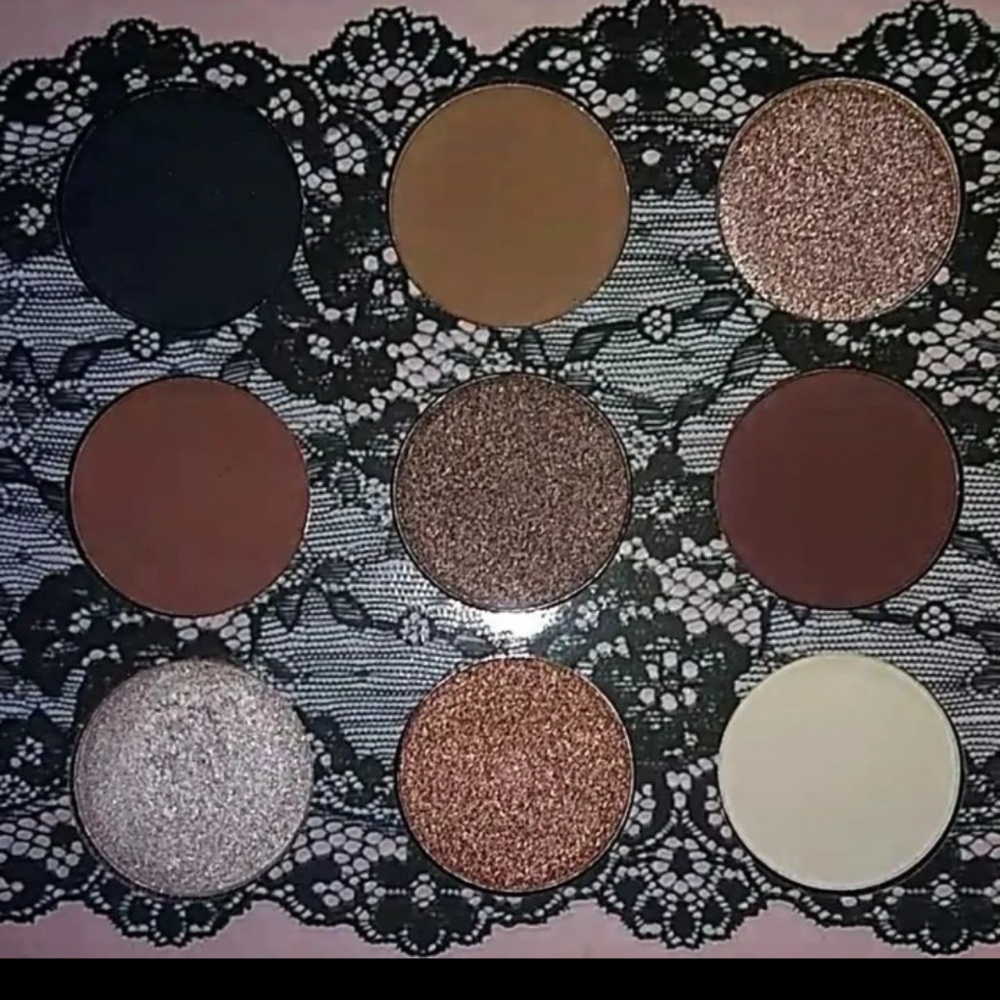 Make Up Palette - Picture 3 of 5